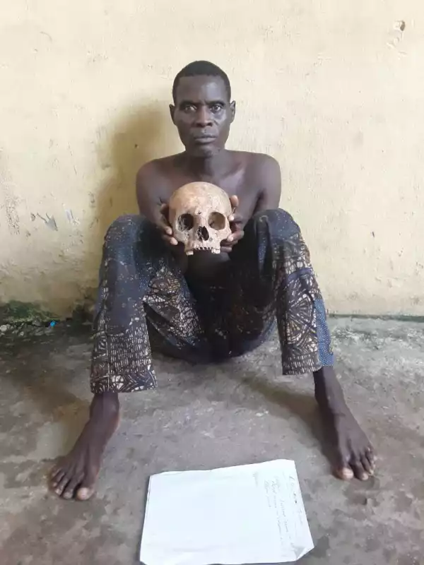Lagos Police Arrest Man In Possession Of Fresh Human Skull (Photos)
